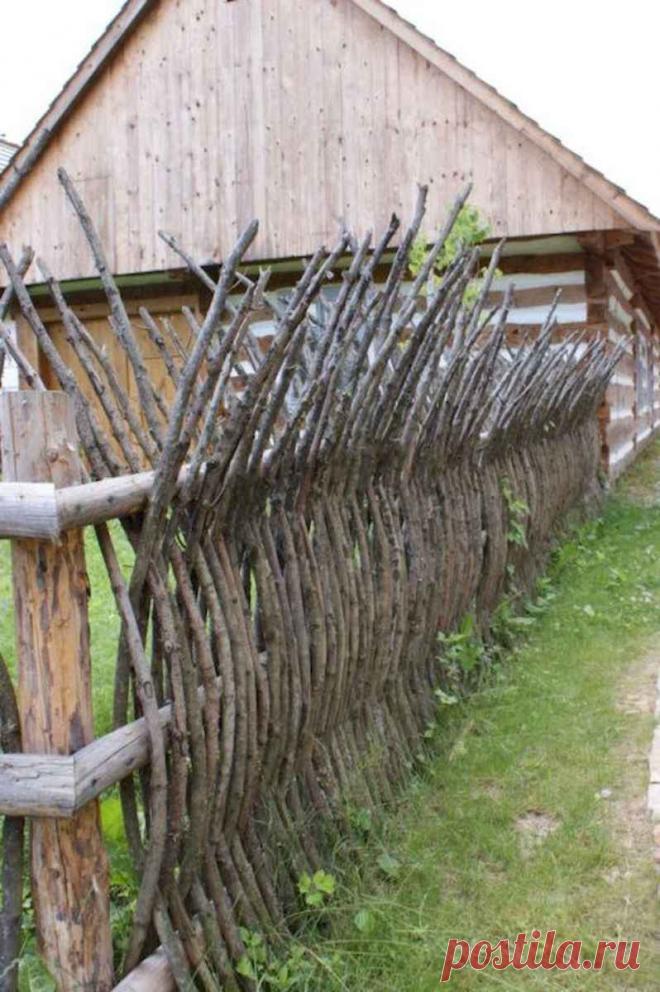 40 Unique Garden Fence Decoration Ideas (25) - CoachDecor.com