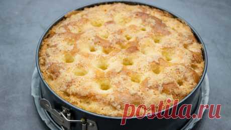 В последнее время готовлю яблочный пирог всего за 10 минут: вкуснее, чем шарлотка (и гостям нравится) | Евгения Полевская | Это просто | Яндекс Дзен