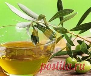 6 натуральных масел для укрепления и стимуляции роста волос Длинные густые волосы — мечта многих женщин. К сожалению, в условиях современной жизни волосы часто очень сильно страдают, становятся хрупкими и безжизненными.