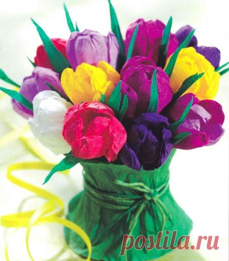 Делаем тюльпаны из гофрированной бумаги