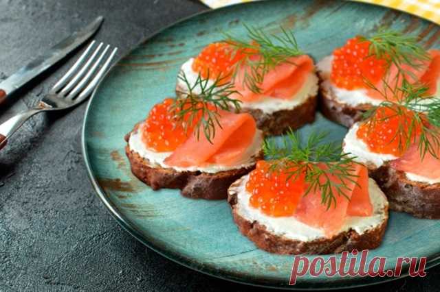 Бутерброды с красной икрой и лимонным маслом на праздник — Домашняя кулинария