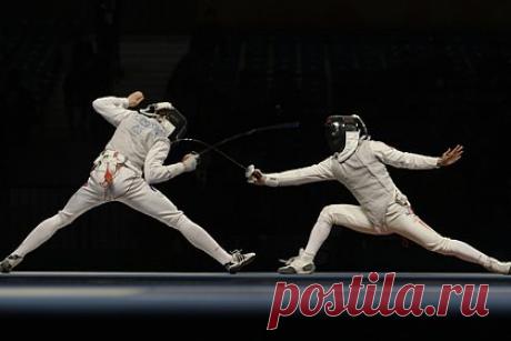 FIE лишила Европейские игры статуса чемпионата Европы из-за недопуска россиян. Международная федерация фехтования (FIE) лишила Европейские игры 2023 года статуса чемпионата Европы по фехтованию. Решение было принято из-за проблем российских спортсменов с получением виз в Польшу для участия в турнире, который состоится с 21 июня по 2 июля в Кракове.