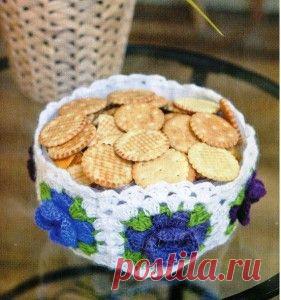 Вяжем аксессуары для кухни: прихватки, подстаканники, ваза для печенья / Вязание крючком / Вязаные крючком аксессуары