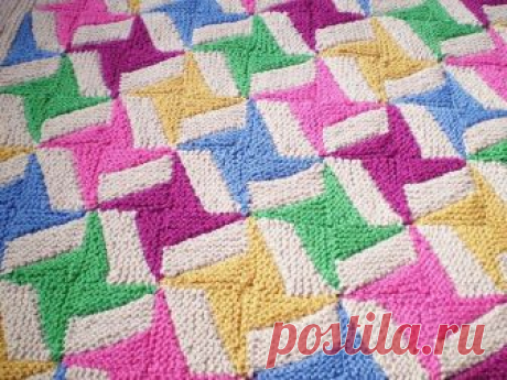 Вяжем квадраты Фрэнки Брауна 1. Вязание квадратов. Весь рисунок нужно вязать платочной вязкой. Набираете 1 петлю цвета (А) и с каждым рядом прибавляете по 1 петле, пока их не станет 7. После этого поменяйте цвет на (В) и таким же образом увеличивайте количество петель до 21.