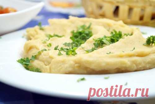 Гороховое пюре Нежное гороховое пюре, простое и сытное блюдо из детства. Отличное решение для вкусного обеда или ужина.