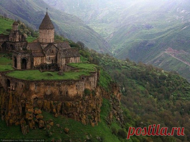 Старый монастырь, Армения.