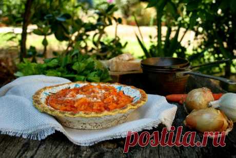 Trippa alla fiorentina/ Рубец по-флорентийски Рубец по флорентийски - одно из моих самых любимых блюд. Флоренция с давних пор славится своей кулинарной традицией приготовления требухи. Есть во Флоренции район  Сан Фредиано, который всегда специализировался на обработке коровьей требухи. Там издавна располагались лачуги с дровяными…