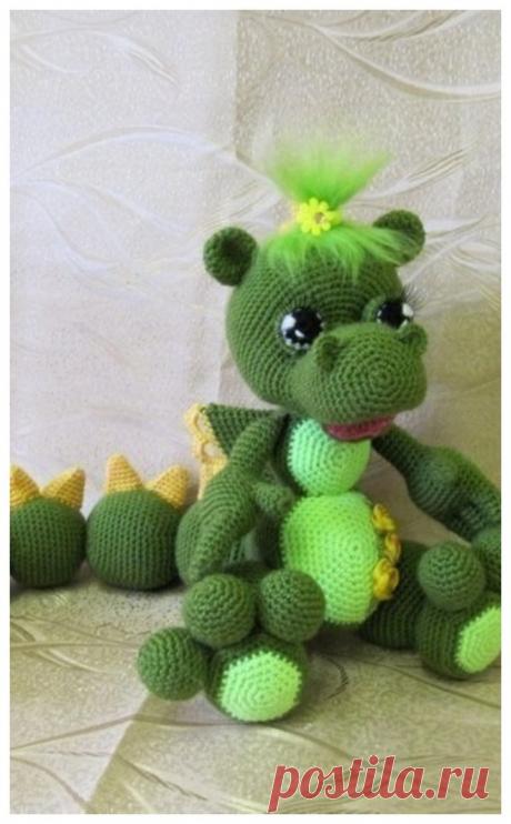 Knitted toy Dracoch