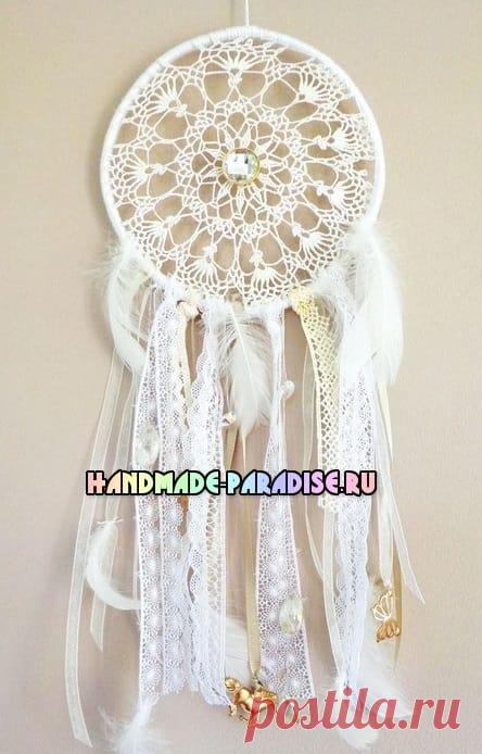Ловец снов из вязаной салфетки и кружева