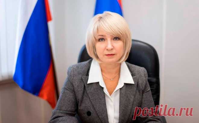 Депутат карельского закса на заседании назвала общественницу «курицей». Глава комитета по образованию, культуре, спорту и молодежной политике Заксобрания Карелии Галина Гореликова на заседании назвала «курицей» председателя правления организации «Заонежье» Валентину Сукотову.