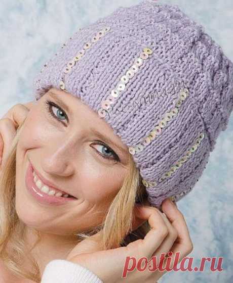 Шапочка спицами из шерстяной пряжи