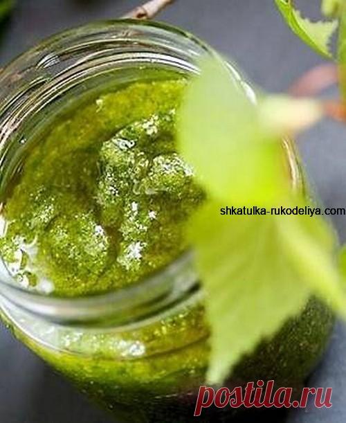 Медово-мятный сахарный скраб Медово-мятный сахарный скраб. Простой и быстрый скраб для тела в домашних условиях Пилинг позволяет отшелушивать омертвевшую кожу, разглаживая и восстанавливая ее упругость. Чтобы приготовить сахар…