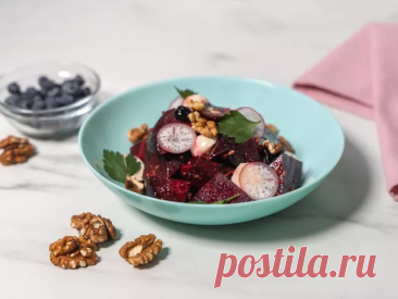 Салат с запеченной свеклой и ягодами 😋 | Food.ru — про жизнь со вкусом и смыслом | Дзен