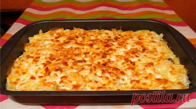 Запеканка из тертого картофеля с сыром и чесноком