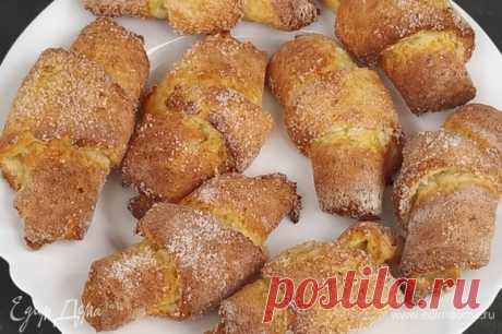 Быстрые творожные рогалики. Ингредиенты: творог, сахар, сливочное масло