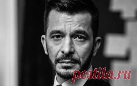 «Почему мужчины не ценят любящих женщин»: умозаключение Доктора Курпатова
«Почему мужчины не ценят любящих женщин»: умозаключение Доктора Курпатова Очень рано я сделала вывод, что в нашей жизни все нелогично и непредсказуемо. Невесты сбегают из-под венца, матери бросают своих детей, а мужья уходят от жен, с которыми прожили 20 лет под одной крышей. Клятвы нарушаются, обещания забираются обратно. Вопрос «почему?» меня терзал. И я старалась […]
Читай пост далее на сайте. Жми ⏫ссылку выше