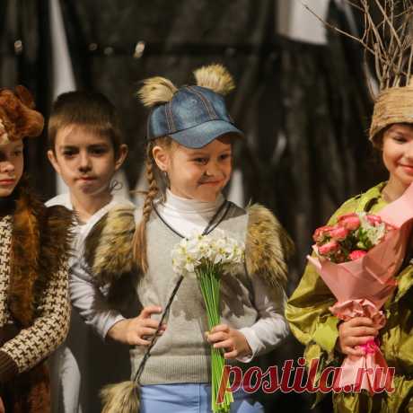 🎭 Школа театрального искусства для детей и подростков
💃 Опытная команда 🤩 Индивидуальный подход 🥳 Мероприятия
🌍 Город Самара ул. Льва Толстого, д. 94 📞 +7(927)207-07-20