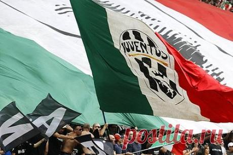 Стали известны последствия наказания для «Ювентуса». «Лацио» вышел в Лигу чемпионов сезона-2023/2024 после лишения «Ювентуса» 10 очков в чемпионате Италии. До того, как решение суда вступило в силу, «старая синьора» занимала второе место в Серии А, имея в активе 69 очков. Теперь команда опустилась на седьмое место, а «Лацио» гарантировало себе место в еврокубках.