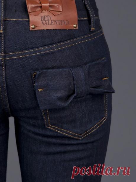 Бантик Red Valentino / Джинсы / ВТОРАЯ УЛИЦА