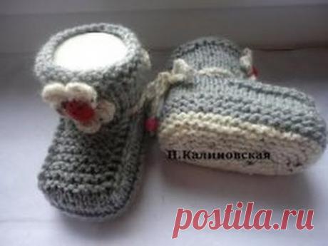 Простые пинетки спицами для начинающих