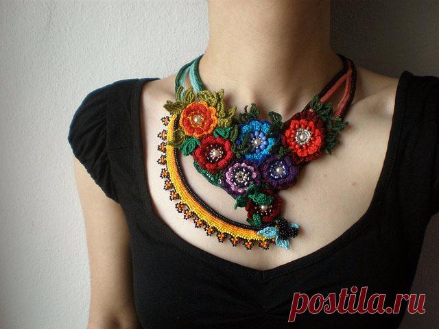 Вязаные украшения-крючок,фриформ,бисер,бусы