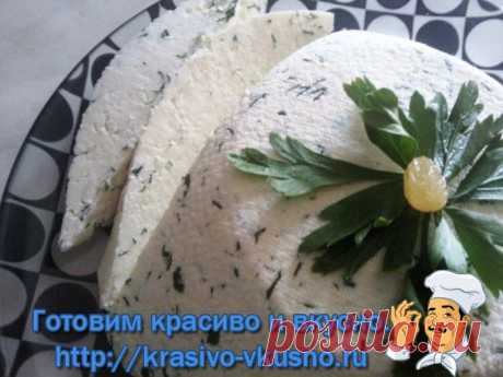 Домашний сыр.

Нет нечего вкуснее чем домашний сыр, который приготовили вы сами. Надежда Юрикова поделилась с нами рецептом приготовления домашнего сыра. По вкусу сыр получается очень нежный, а добавленная свежесть придает сыру аромат и свежесть. По текстуре он получается плотный, благодаря этому он не крошится и режется хорошо.