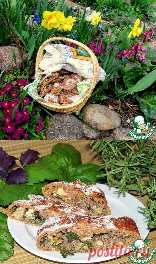 Ржаные пирожки с фаршем, капустой и крапивой