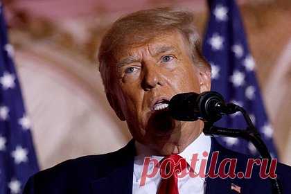 Трамп сравнил ФБР с гестапо. Бывший президент США Дональд Трамп сравнил ФБР с гестапо из-за обысков, которые правоохранители провели в его имении Мар-а-Лаго. Об этом он написал в своей соцсети Truth Social. По словам политика, в ходе рейдов сотрудники ФБР смогли обнаружить в его доме только пустые папки.