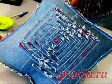 Recycled Jeans Cushion 1/4 (Recycled Denim)