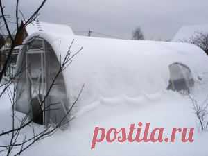 Теплицы из поликарбоната зимой