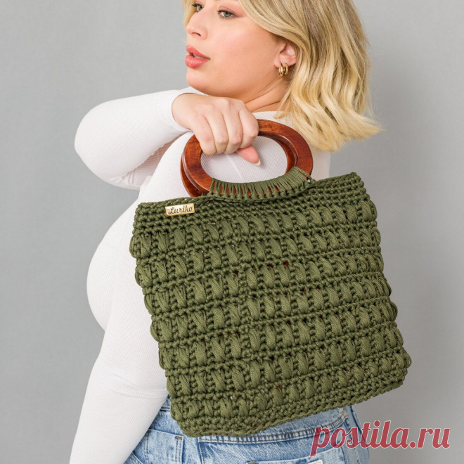 5 стильных сумочек на лето. Описание и схемы крючком | Paradosik_Handmade Пульс Mail.ru Вяжем красивые летние сумки крючком. 5 несложных моделей с описанием и схемами вязания.