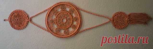 "Круглое панно с цветком в кольце" из 3-х звеньев / Прочие виды рукоделия / Другие виды рукоделия