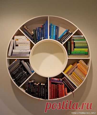 Креативные книжные полки.