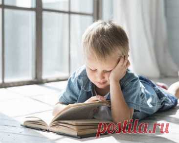 Почему детям нельзя начинать читать раньше 4 и идти в школу раньше 7 лет? / Малютка
