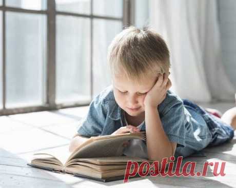 Почему детям нельзя начинать читать раньше 4 и идти в школу раньше 7 лет? / Малютка