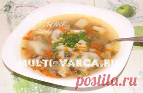 Суп с пельменями, картошкой и грибами в мультиварке