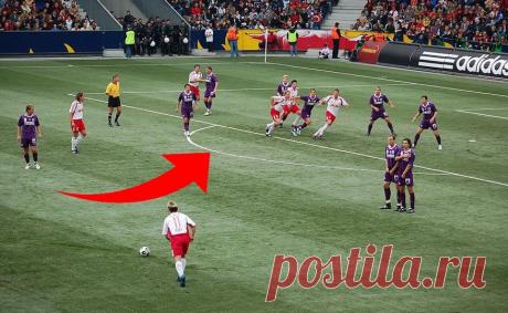 Для чего на футбольном поле перед штрафной нужна разметка в виде полукруга: мифы и реальность / Оффтопик / iXBT Live