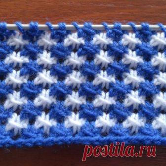 Двуцветный ажурный узор спицами
