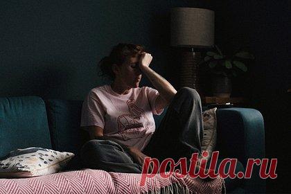 Раскрыты причины постоянной усталости и средства борьбы с ней. Фитнес-тренер и специалист по коррекции расстройств пищевого поведения Александра Синюхаева рассказала о причинах постоянной усталости и плохого самочувствия. Она предупредила, что к упадку сил могут привести дефицит железа, ферритина, низкий уровень гемоглобина, затяжной стресс и еще ряд факторов.