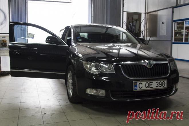 Skoda Superb с новым боковым стеклом !