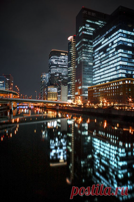 Urban River, Osaka, Japan | Azul Obscura on 500px | Pinterest • Всемирный каталог идей