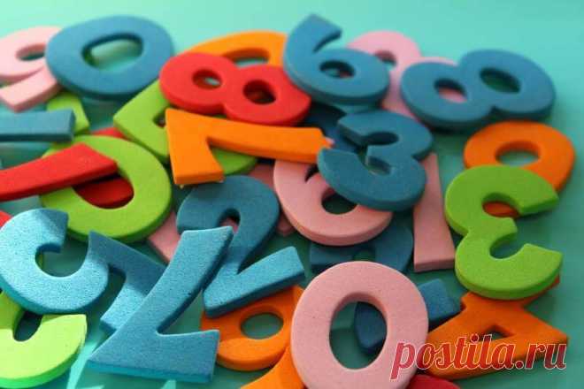 Magic Number в лоскутном шитье: что это такое и как это работает. Полезная статья о коэффициенте Magic Number, который помогает точно высчитать размеры треугольников при раскрое квилта. Подробные примеры.
