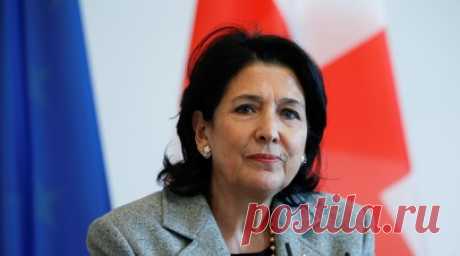 В парламенте Грузии заявили о поляризации власти из-за президента Зурабишвили. Президент Грузии Саломе Зурабишвили своими действиями приводит к поляризации власти в республике, считает глава комитета парламента по европейской интеграции Мака Бочоришвили. Читать далее