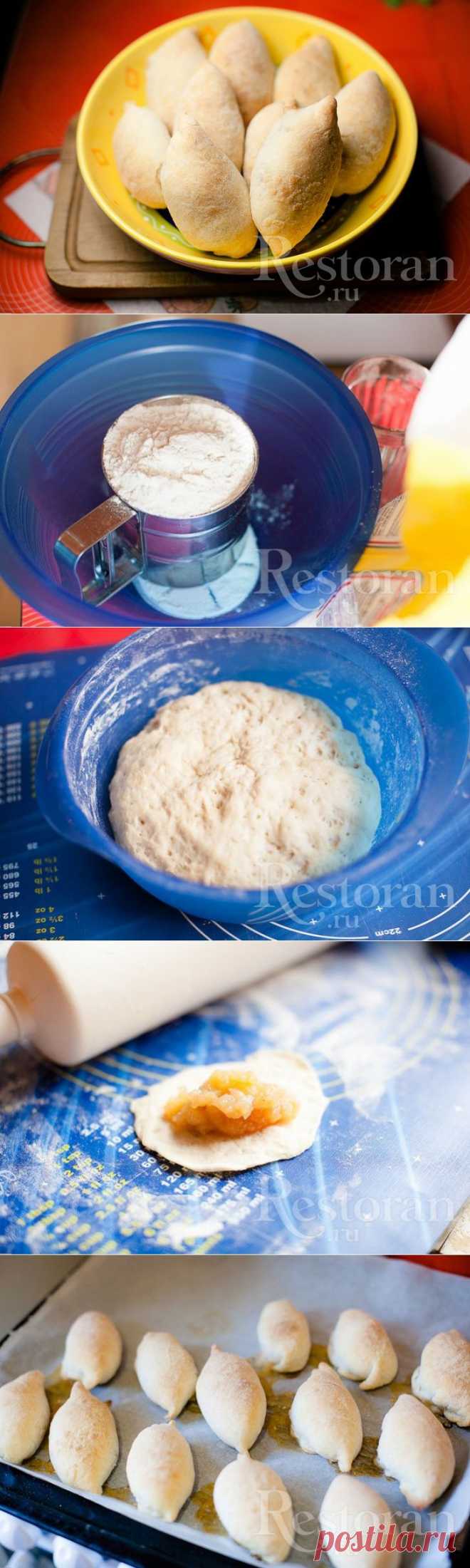 Рецепт постных пирожков с яблочным вареньем Restoran.ru