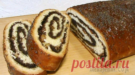 Рулет из дрожжевого теста с маком и изюмом