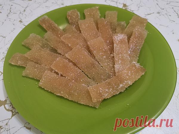 Яблочный мармелад в домашних условиях - на vse-o-ede-online.ru Рецепт Яблочный мармелад в домашних условиях - это самое вкусная сладость из самого детства. Кроме того в мармеладе нет никакой химии и других консервантов. Можно кушать с чаем.