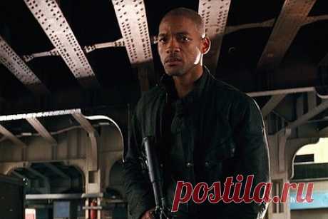 Уилл Смит рассказал о работе над второй частью фильма «Я — легенда». Американский актер и режиссер Уилл Смит рассказал о работе над второй частью фильма «Я — легенда». Артист отметил, что планирует связаться по телефону со своим коллегой, актером Майклом Б. Джорданом, который тоже примет участие в сиквеле, а также признался, что совсем недавно получил сценарий картины «Я — легенда 2».