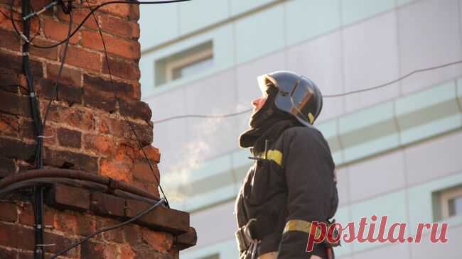 Во Владивостоке обрушилась часть здания колледжа