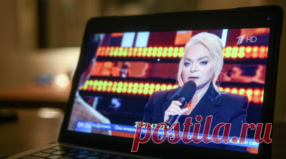 Адвокат: покупательница квартиры Долиной не отзовёт жалобу из Верховного суда. Полина Лурье, купившая квартиру у народной артистки России Ларисы Долиной, не будет отзывать жалобу из Верховного суда после заявления о готовности артистки вернуть ей деньги. Покупательница настаивает, что жильё должно быть её, рассказала RT адвокат женщины Светлана Свириденко. Читать далее