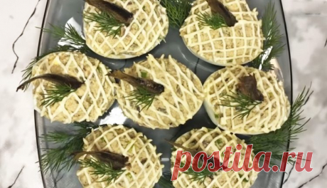 Яйца фаршированные шпротами - Лучший сайт кулинарии